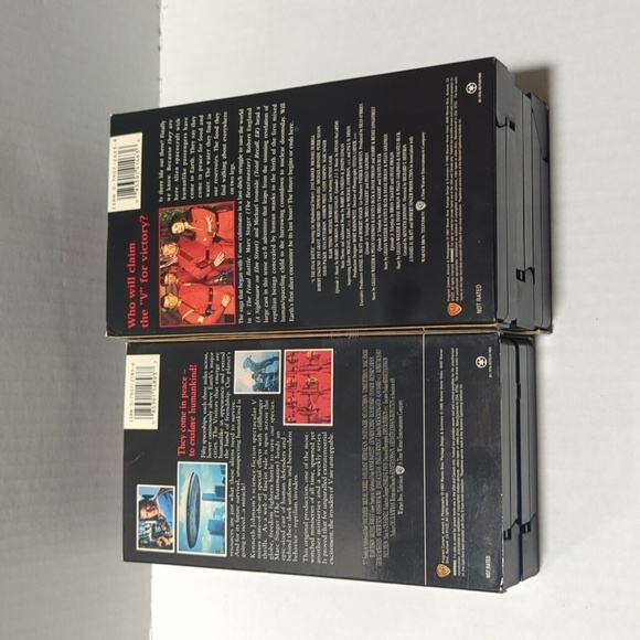 Warner Bros. V The Complete Mini Series VHS Box Set - Picture 6 of 8